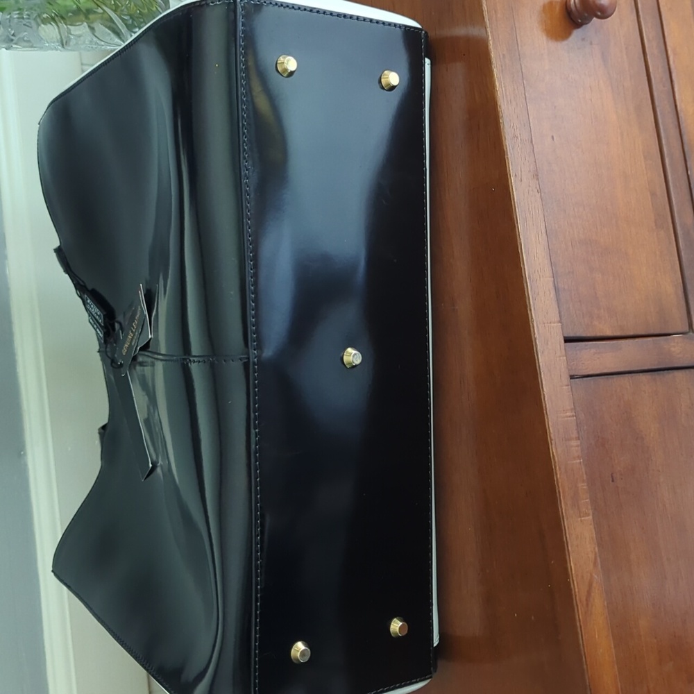 INNUE Leather Handbag - Picture 9 of 9